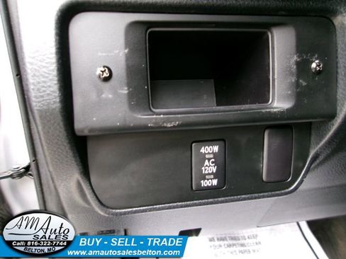 Used 2016 Toyota Tacoma TRD Off-Road w/ Exterior Package image 21