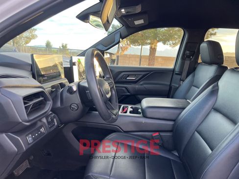 Used 2024 Chevrolet Silverado EV W/T image 27