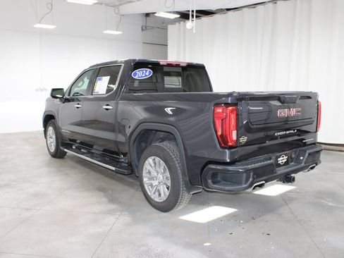 Used 2024 GMC Sierra 1500 Denali AWD/4WD image 7