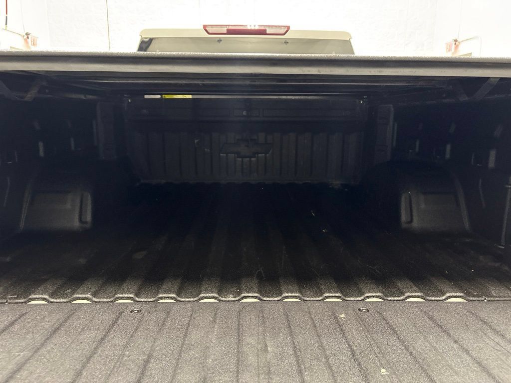 Used 2021 Chevrolet Silverado 1500 RST AWD/4WD image 6