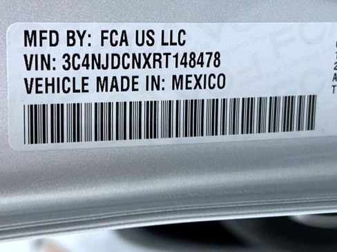 Certified 2024 Jeep Compass Limited image 25