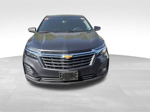 Used 2022 Chevrolet Equinox LS w/ LS Convenience Package FWD image 4