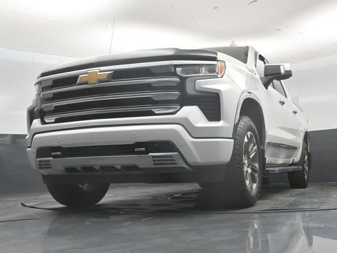 Used 2024 Chevrolet Silverado 1500 High Country w/ Z71 Off-Road Package AWD/4WD image 55
