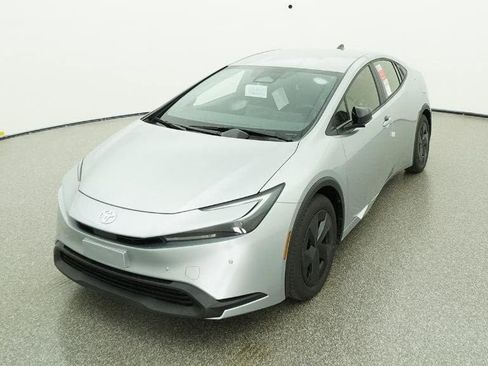 New 2026 Toyota Prius LE image 16