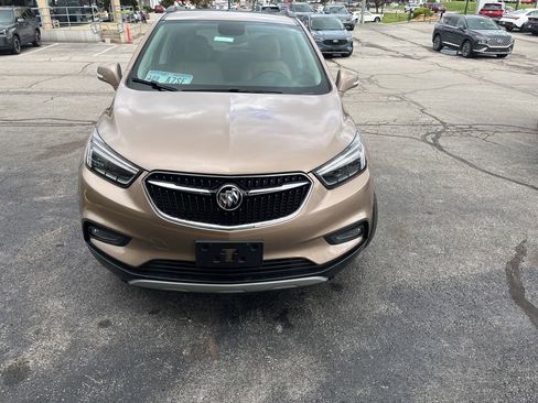 Used 2018 Buick Encore Essence w/ Experience Buick Package FWD image 8