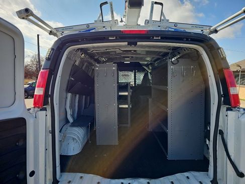 Used 2019 Chevrolet Express 2500 w/ Driver Convenience Package image 18