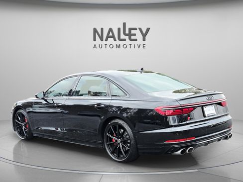 Used 2024 Audi S8 image 4