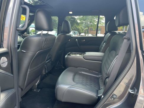 Used 2024 INFINITI QX80 Sensory w/ Cargo Package AWD/4WD image 3