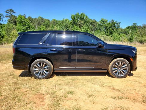 Used 2021 Cadillac Escalade Sport w/ Driver Assist Tech Package AWD/4WD image 20