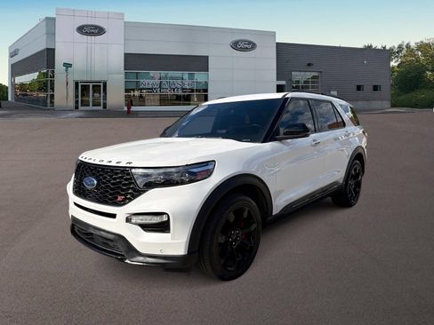 Certified 2024 Ford Explorer ST w/ Equipment Group 401A AWD/4WD image 5