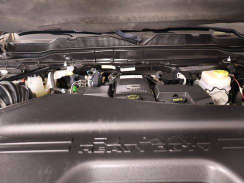 Used 2019 RAM 2500 Lone Star w/ Night Edition image 18