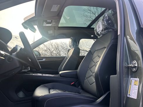 New 2026 Volkswagen Atlas SE image 3