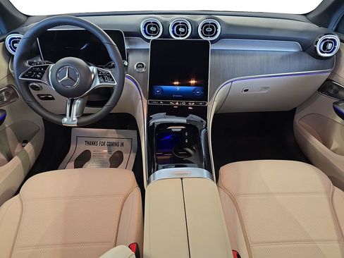 New 2026 Mercedes-Benz GLC 300 image 9