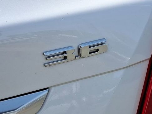 Used 2019 Cadillac XT5 Platinum image 30