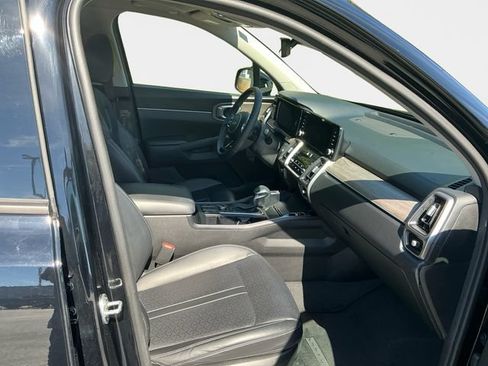 Used 2023 Kia Sorento S w/ Panoramic Sunroof Package AWD/4WD image 17