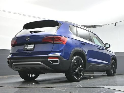 Used 2022 Volkswagen Taos SE FWD image 38