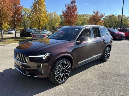 New 2026 Volvo XC90 B6 Plus w/ Protection Package Premier image 3