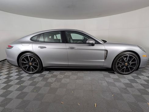 Certified 2023 Porsche Panamera Platinum Edition image 7