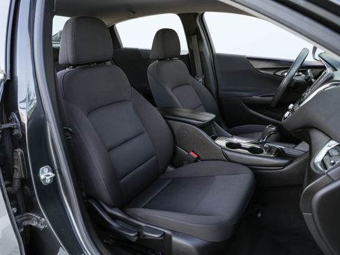 Used 2018 Chevrolet Malibu LT image 20