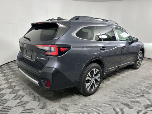 Used 2020 Subaru Outback Limited w/ Popular Package #2 AWD/4WD image 3