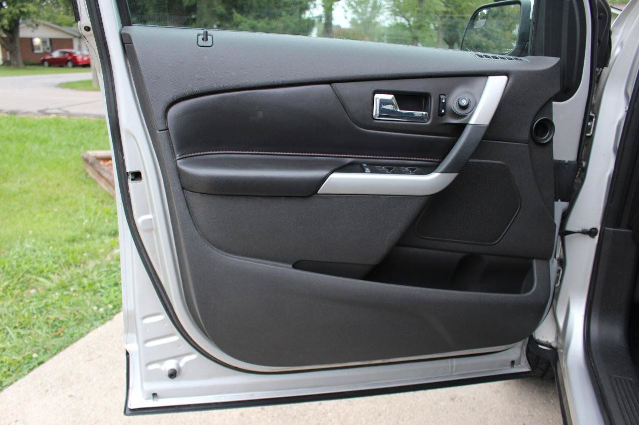 Used 2013 Ford Edge SEL AWD/4WD image 11