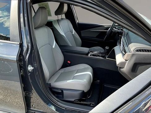 Used 2026 Toyota Camry SE image 26