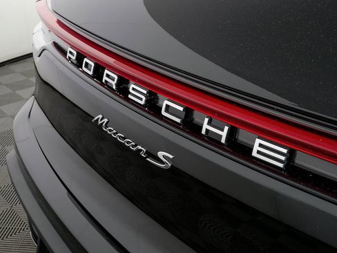 New 2026 Porsche Macan S AWD/4WD image 38