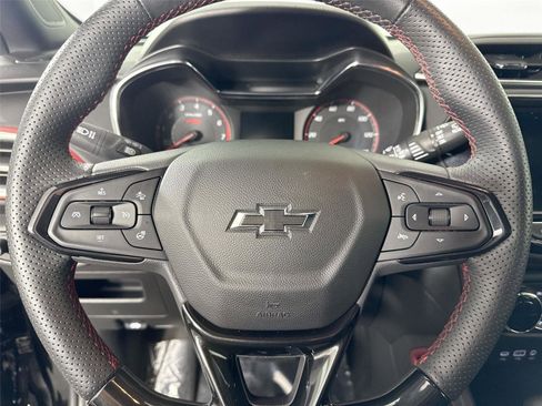 Used 2023 Chevrolet TrailBlazer RS w/ Convenience Package image 17