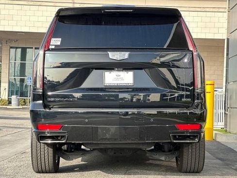 Certified 2022 Cadillac Escalade Sport w/ LPO, ONYX Package image 6