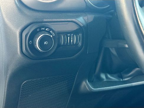 Used 2022 Jeep Wrangler Unlimited Sport AWD/4WD image 11