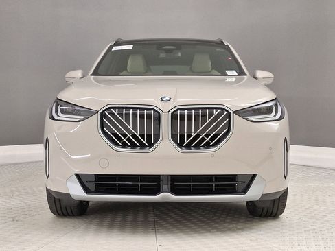 New 2026 BMW X3 xDrive30 w/ Premium Package image 4