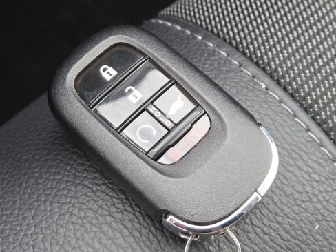 Used 2024 Honda Pilot Touring image 38