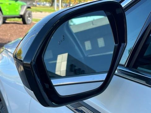 Used 2022 Lincoln Corsair AWD w/ Equipment Group 101A image 42