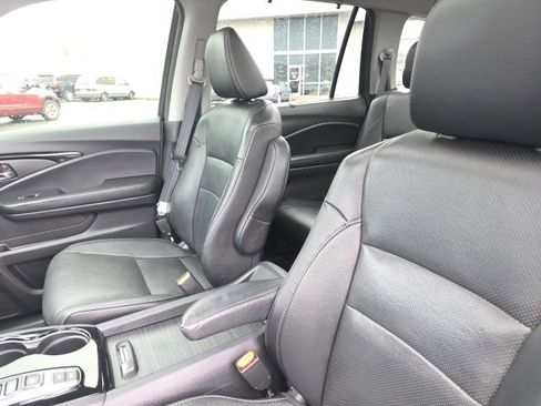 Used 2019 Honda Pilot Elite image 10