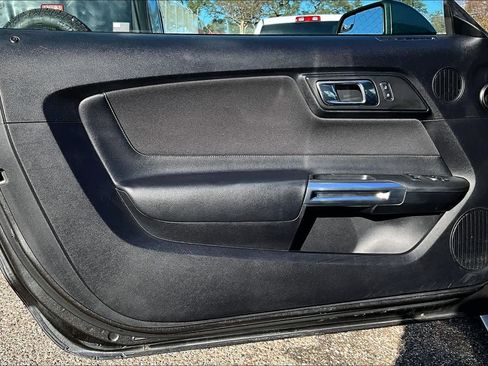 Used 2018 Ford Mustang Coupe w/ Equipment Group 101A image 21