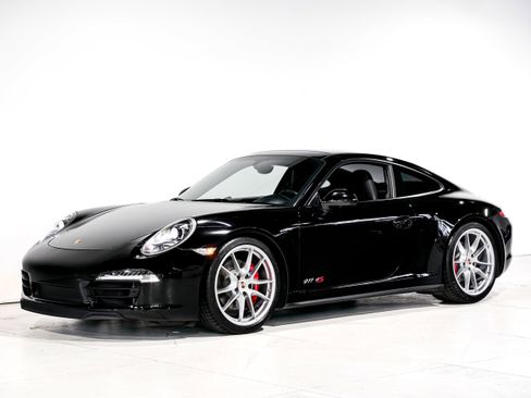 Used 2014 Porsche 911 Carrera 4S image 6