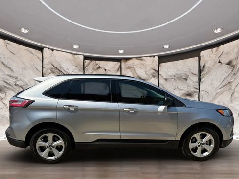 Used 2020 Ford Edge SE FWD image 7