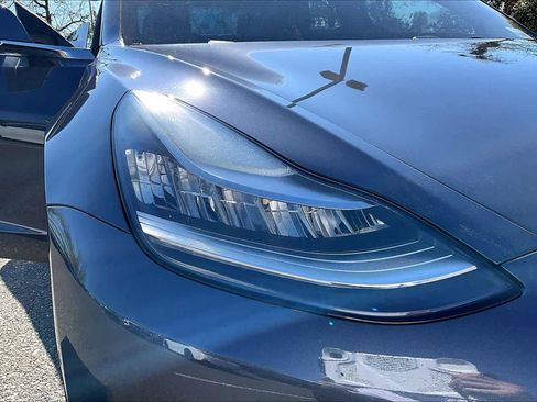 Used 2019 Tesla Model 3 Performance image 27