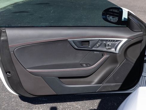 Used 2023 Jaguar F-TYPE R-Dynamic image 21