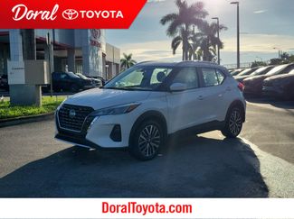 Used 2021 Nissan Kicks SV image 1