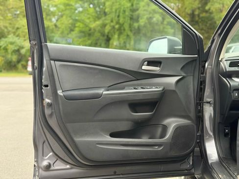 Used 2016 Honda CR-V LX image 9