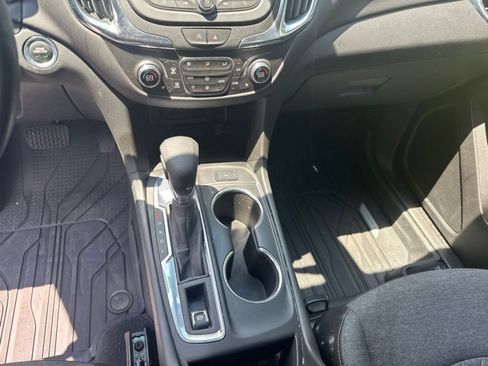 Used 2024 Chevrolet Equinox LT w/ LPO, Floor Liner Package FWD image 17