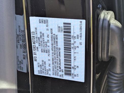 New 2026 Lincoln Nautilus Premier AWD/4WD image 17