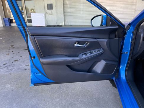 Used 2025 Nissan Sentra SV image 18