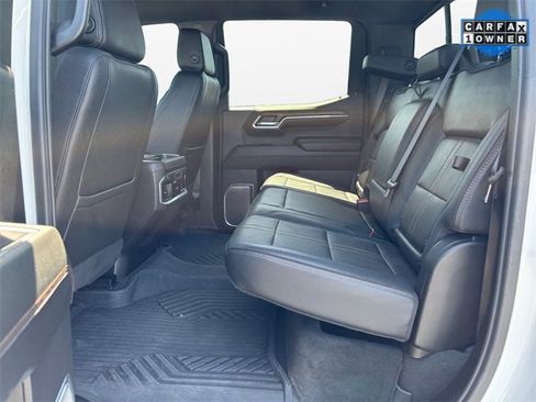 Used 2023 Chevrolet Silverado 1500 High Country w/ Technology Package image 13