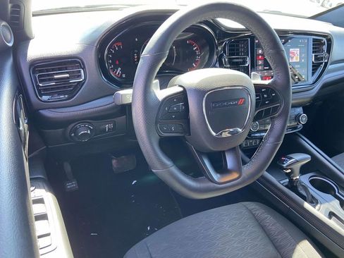 Used 2025 Dodge Durango GT RWD image 13