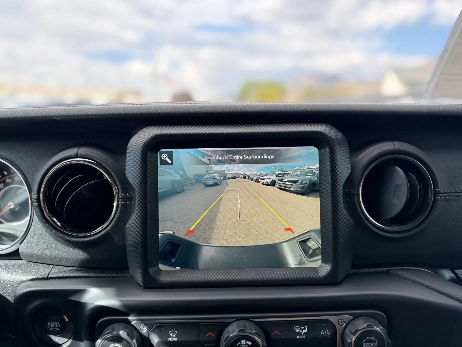 Used 2022 Jeep Gladiator Overland AWD/4WD image 33
