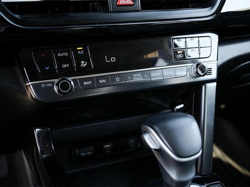 Used 2024 Kia Seltos S image 19