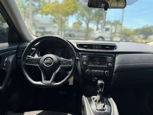 Used 2018 Nissan Rogue S w/ S Value Package FWD image 16
