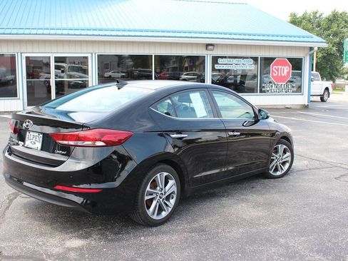 Used 2017 Hyundai Elantra Limited FWD image 4